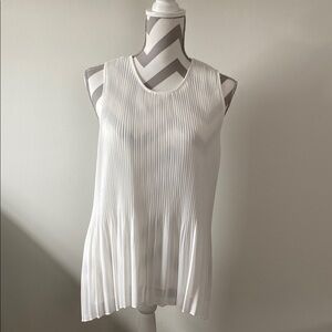 Susina White Pleated Sleeveless Tank Top
